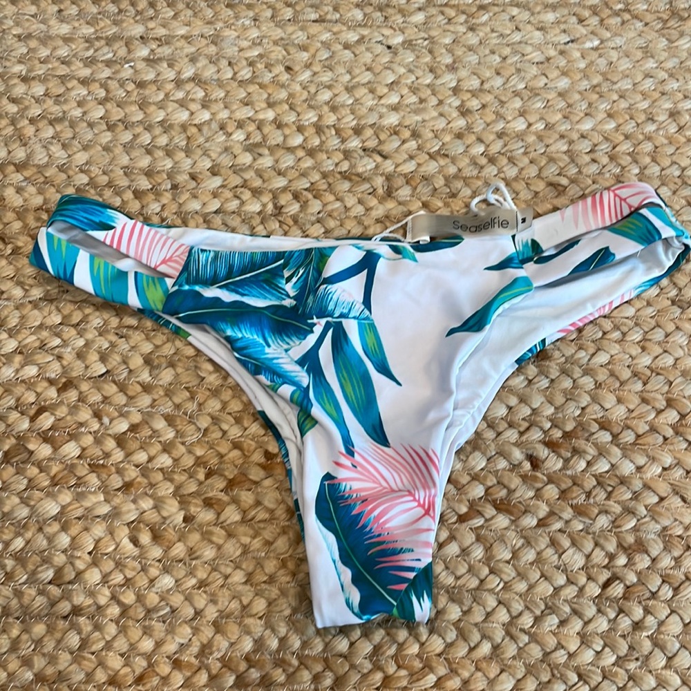 NWOT Seaselfie cheeky bikini bottom